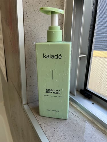 Customer photo review of Exfoli-YAY Body Wash