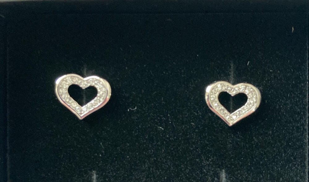 Customer photo review of Dominique 18k White Gold Plated Silver Heart Stud Earrings with Swarovski Crystals