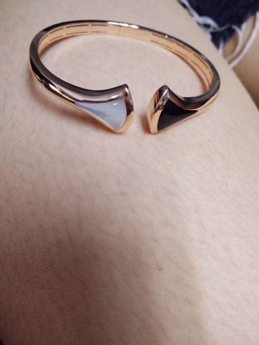 Customer photo review of DREAM BRACELET OPEN PINK GOLD MOP