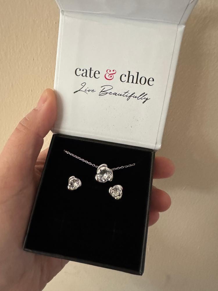 Customer photo review of Harmony 18k White Gold Plated Necklace with Round Cut Solitaire Swarovski Crystal