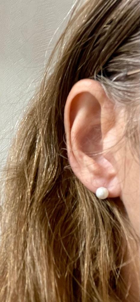Customer photo review of Vivienne 18k White Gold Plated Stud Earrings with Shell Pearls