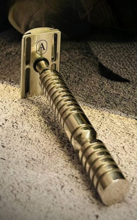Customer photo review of S1 Slant Razor
