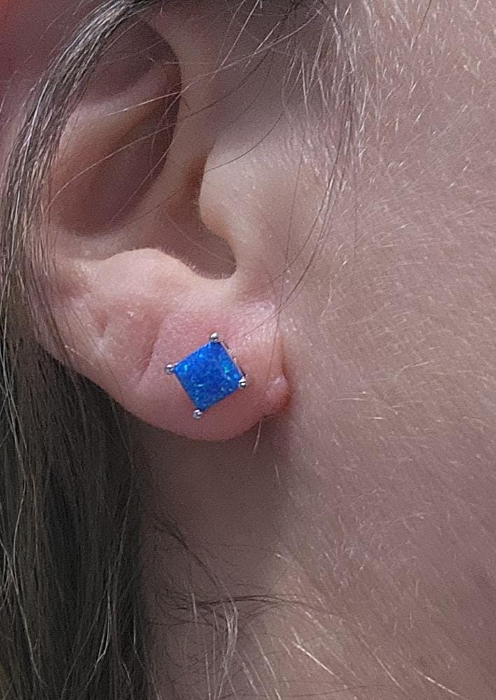 Customer photo review of Amphitrite 18k White Gold Plated Stud Earring and Necklace Set with Princess Cut Opal Stones