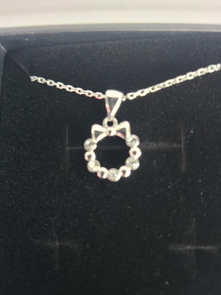 Customer photo review of Edith 18k White Gold Plated Silver Ribbon Necklace with Swarovski Crystals