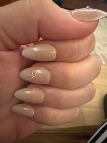 Customer photo review of Ivory Glow - Medium Coffin - 24 Adet Takma Tırnak