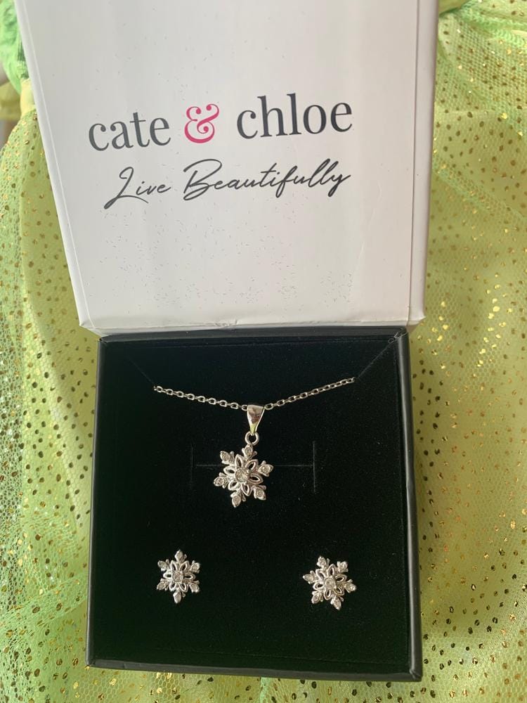 Customer photo review of Sunny 18k White Gold Plated Necklace and Stud Earrings Jewelry Set with Swarovski Crystals