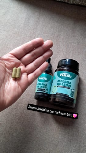 Customer photo review of Melena de León Cápsulas + Gotas - Extracto Ultra Concentrado