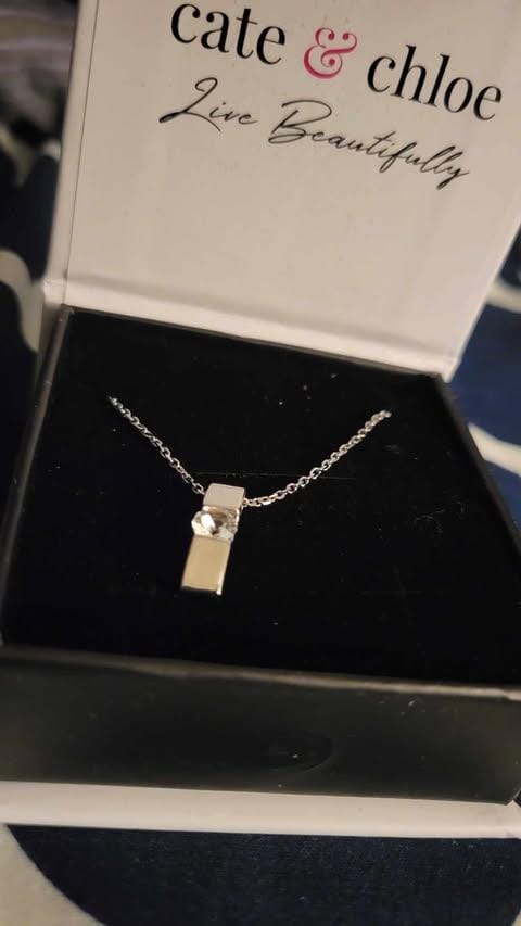 Customer photo review of Nailea 18k White Gold Plated Pendant Necklace with Swarovski Crystals