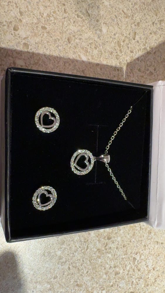 Customer photo review of Khaleesi 18k White Gold Plated Silver Heart Necklace and Earring Set with Swarovski Crystals