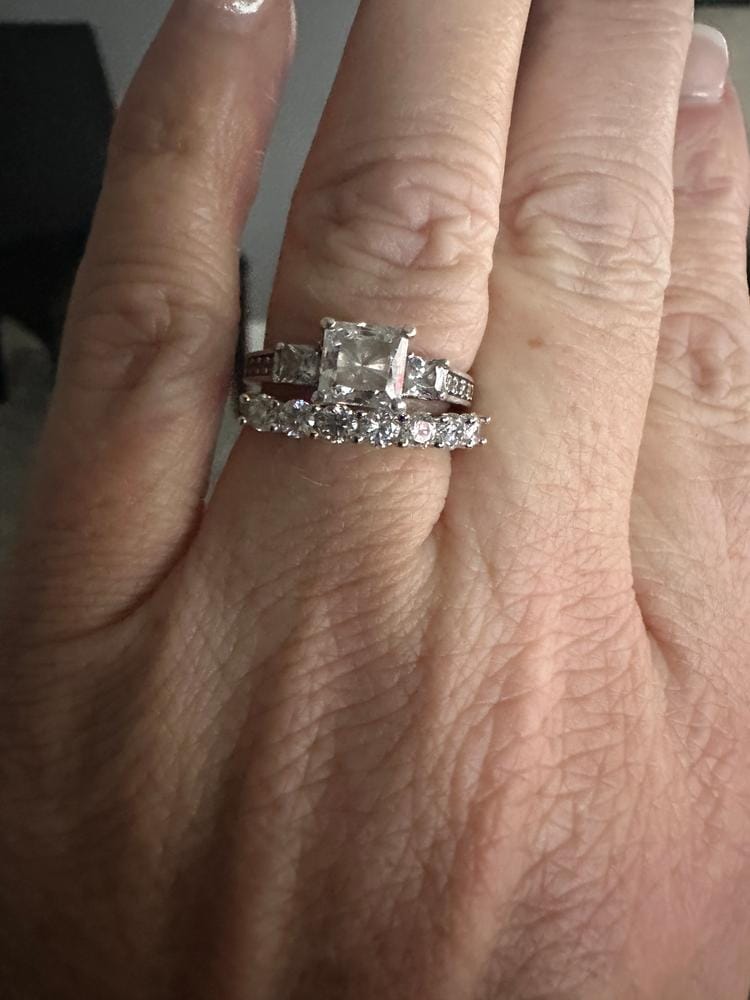 Customer photo review of Moissanite by Cate & Chloe Josephine 0.77tcw Round Cut 925 Sterling Silver 18k White Gold Plated Wedding Band