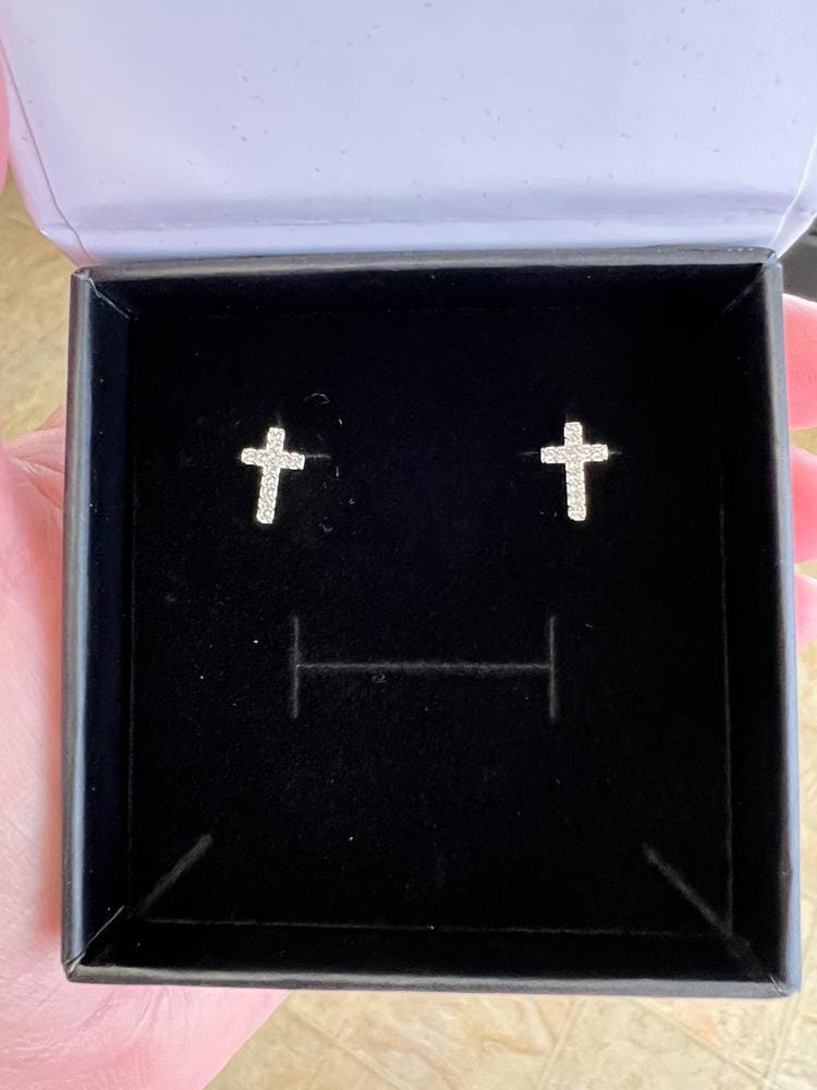 Customer photo review of Nayeli 18k White Gold Plated Silver Cross Stud Earrings with Swarovski Crystals