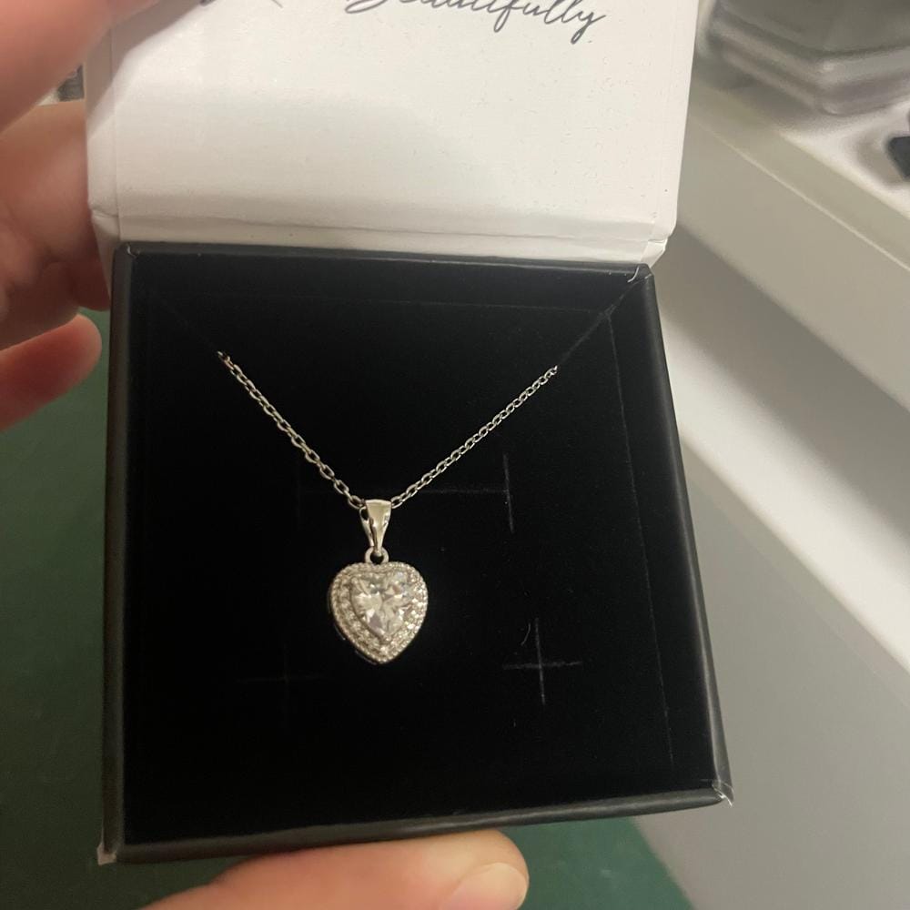 Customer photo review of Coraline 18k White Gold Plated Heart Pendant Necklace with Simulated Diamond Crystals