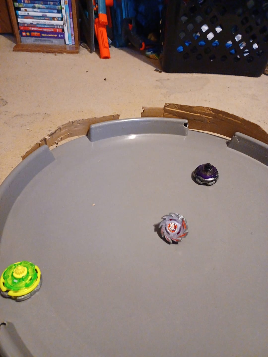 Customer photo review of [Pre-Order] Full Set Takara Tomy Beyblade X CX-06 FoxBrush J9-70GR