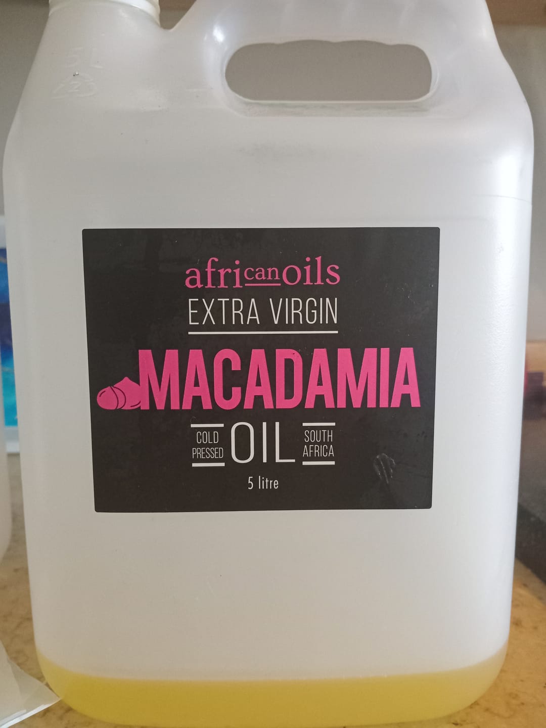 Customer photo review of 5L Cold-Pressed Macadamia Oil - Mbombela