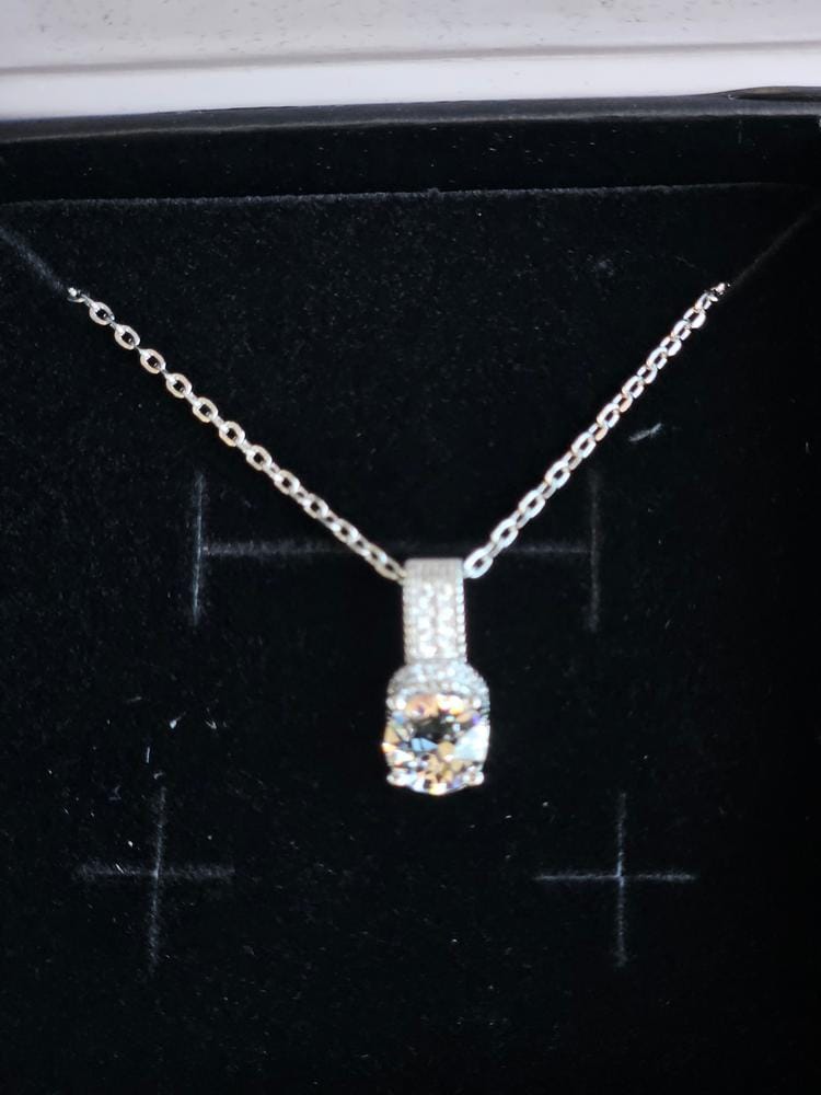 Customer photo review of Laya 18k White Gold Plated Pendant Necklace with Swarovski Crystals