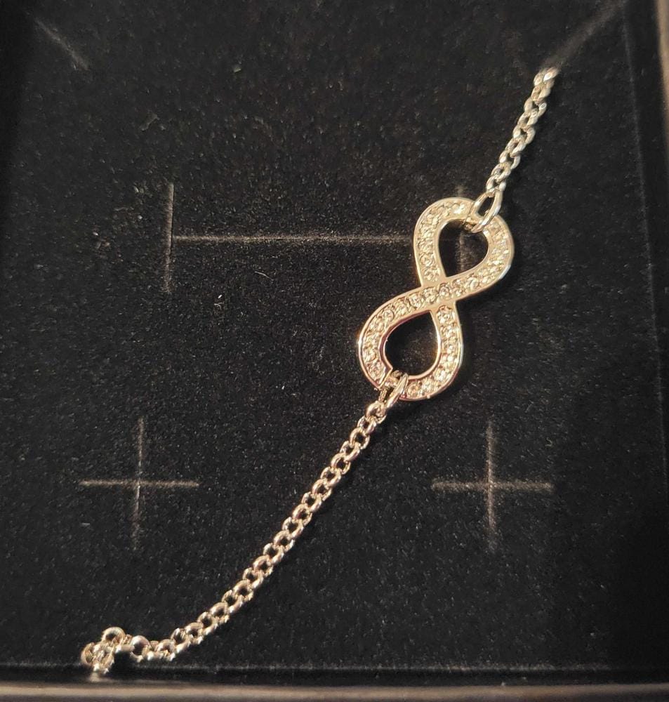 Customer photo review of Morgan 18k White Gold Plated Infinity Bracelet with Swarovski Crystals