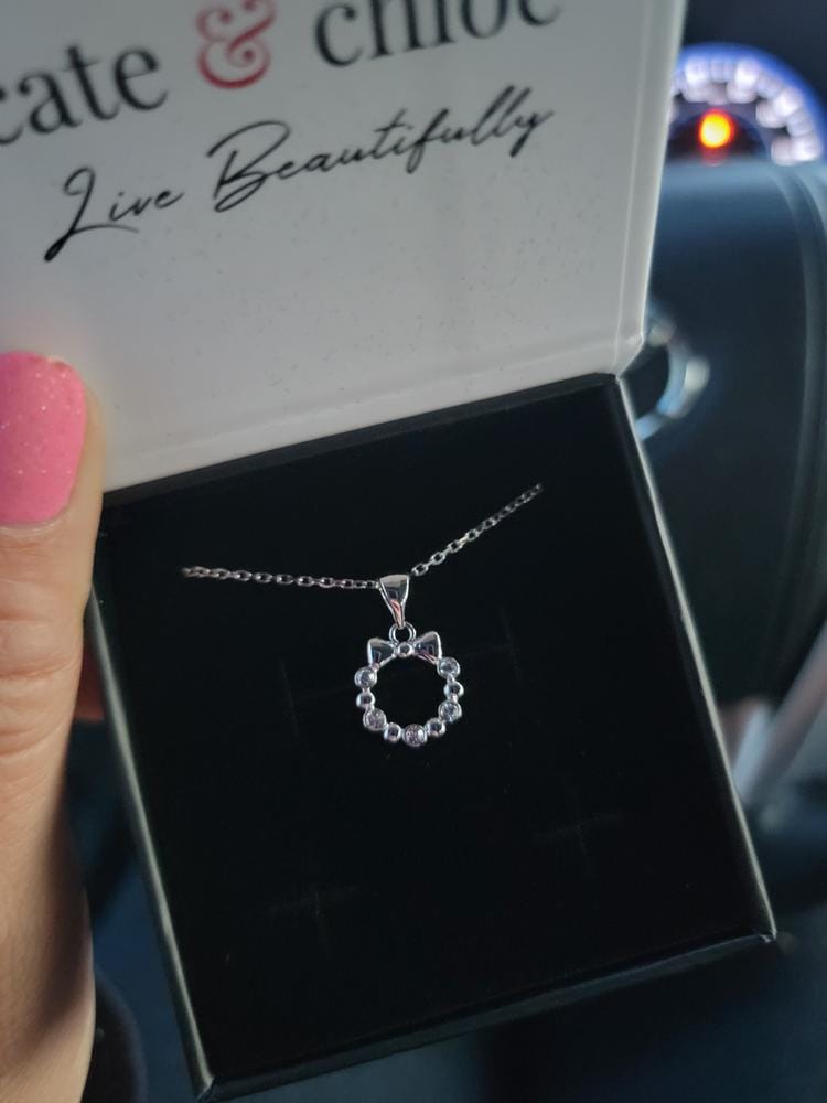Customer photo review of Edith 18k White Gold Plated Silver Ribbon Necklace with Swarovski Crystals
