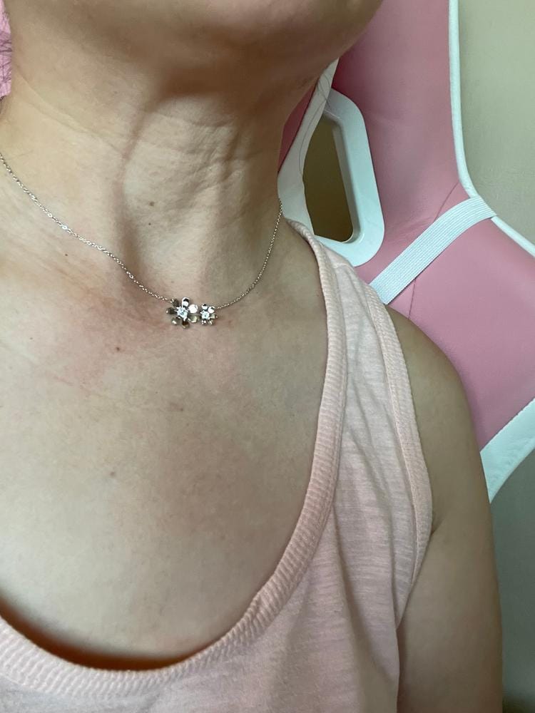 Customer photo review of Daisy 18k White Gold Plated Flower Necklace with Swarovski Crystals
