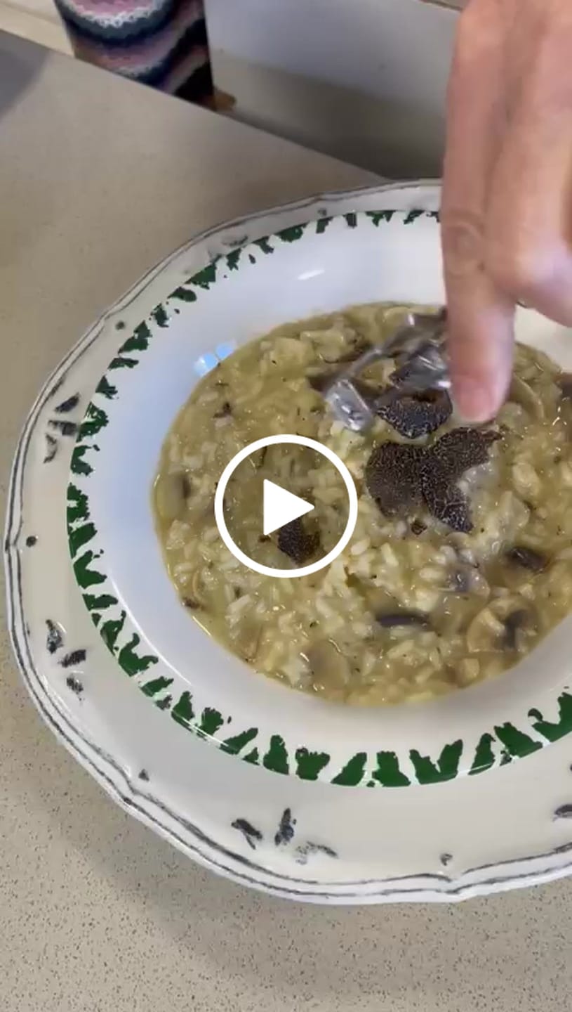 Customer video review of TRUFA NEGRA