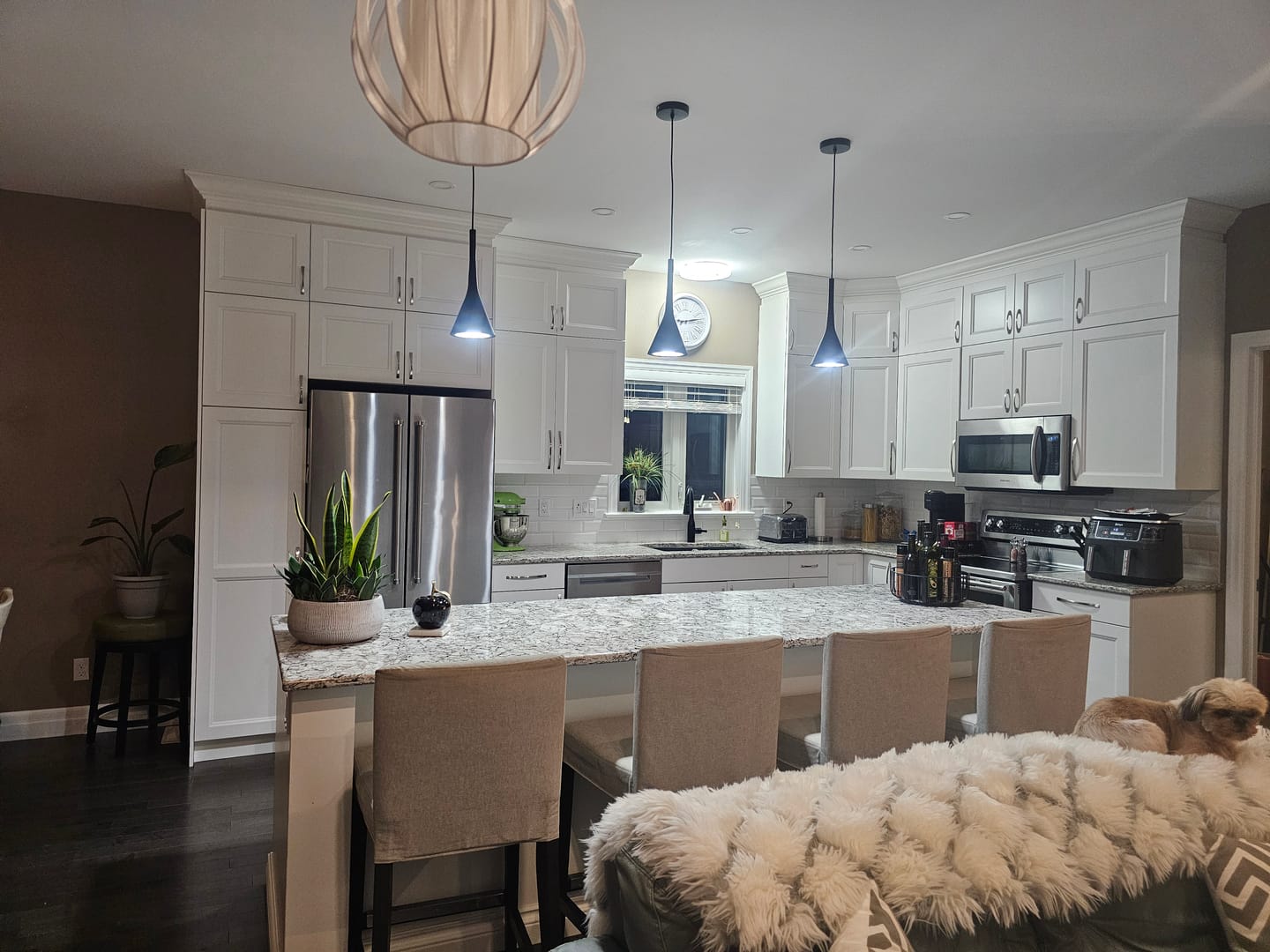 Customer photo review of Moderna