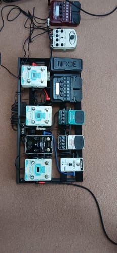 Customer photo review of Donner Circle Looper Guitar Effect with Time Display and Drum Machine