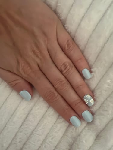 Sarah G. review of UV Gel: Sea Foam Blue image 1 out of 1