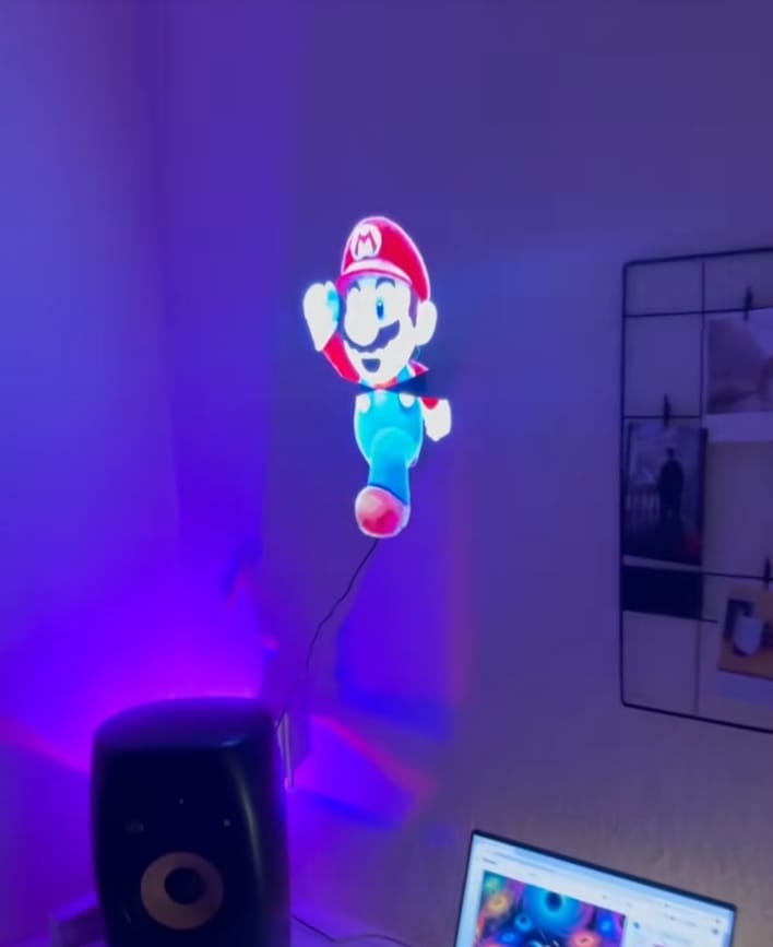 Customer photo review of HoloX - 3D Holographic Display