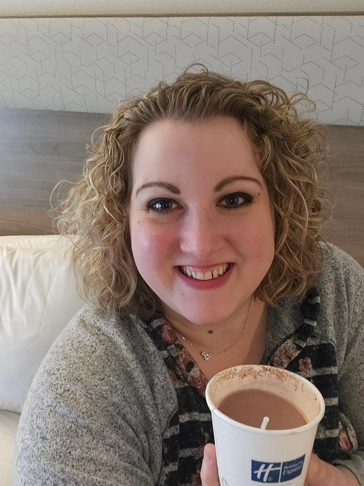 Customer photo review of Calliope 18k White Gold Plated 3-Stone Pendant Necklace with Swarovski Crystals