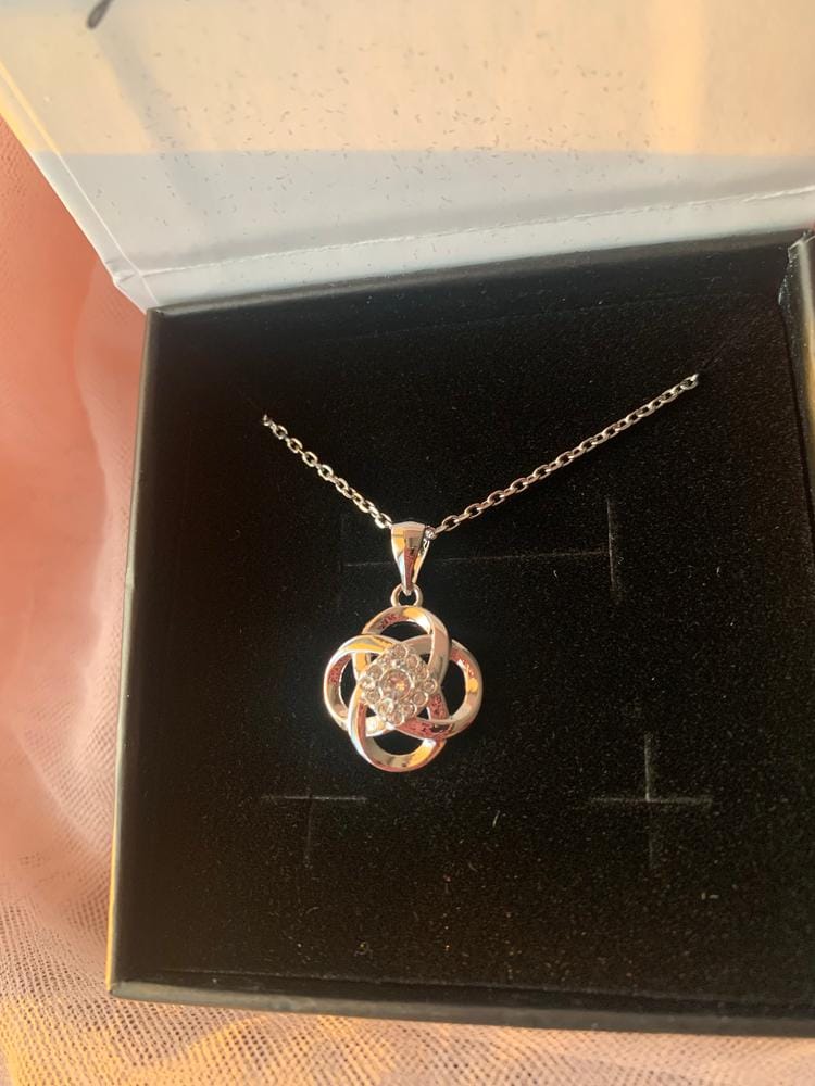 Customer photo review of Nyssa 18k White Gold Plated Flower Pendant Necklace with Swarovski Crystals & Heartfelt Message for Daughter