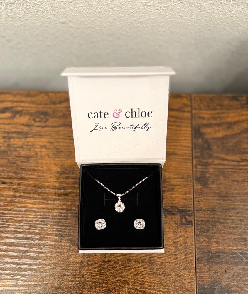 Customer photo review of Ruth 18k White Gold Plated Silver Pendant Necklace with Swarovski Crystals