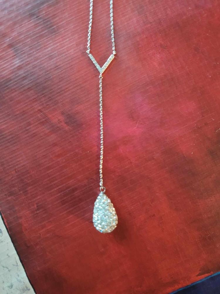 Customer photo review of Ava 18k White Gold Plated Tear drop Y-Necklace with Simulated Diamond Crystals - Final Sale