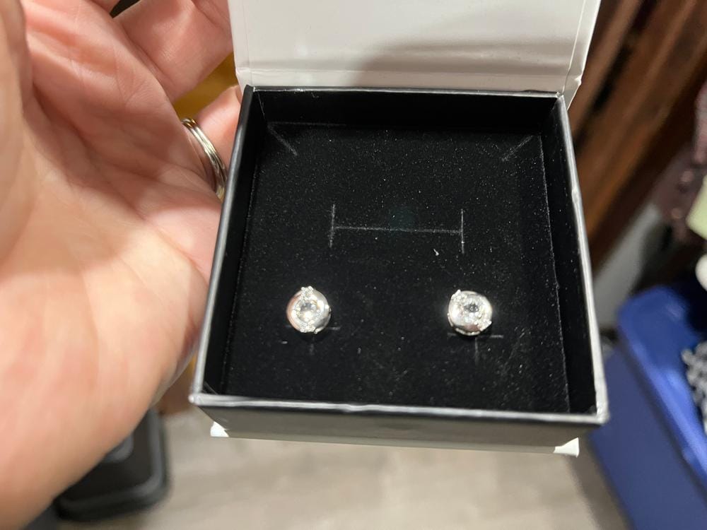 Customer photo review of Zara 18k White Gold Plated Stud Earrings with Round Cut Swarovski Crystals