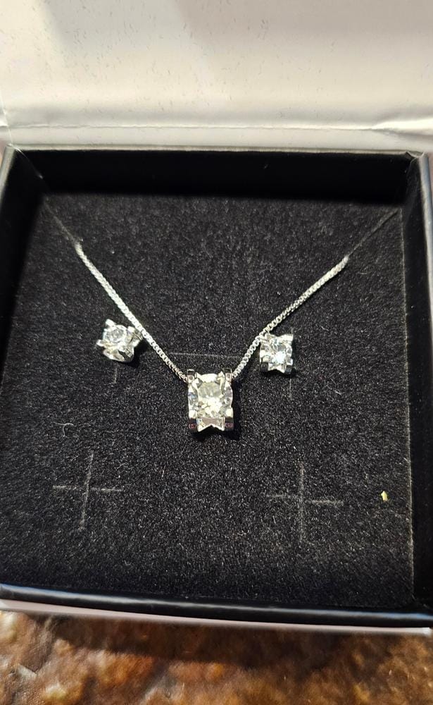 Customer photo review of Clara 18k White Gold Plated Pendant Necklace with Solitaire Round Cut Swarovski Crystal