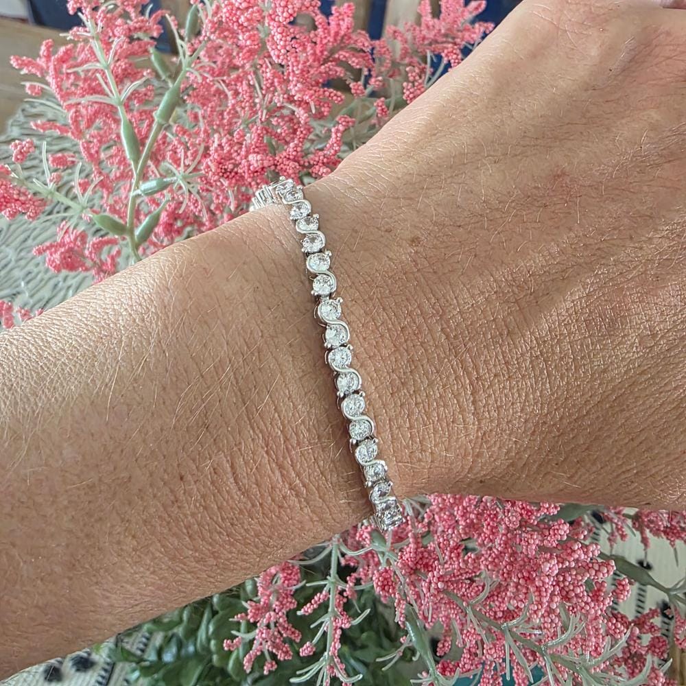Customer photo review of Ezra 18k White Gold Plated Infinity Tennis Bracelet with Simulated Diamond Crystals