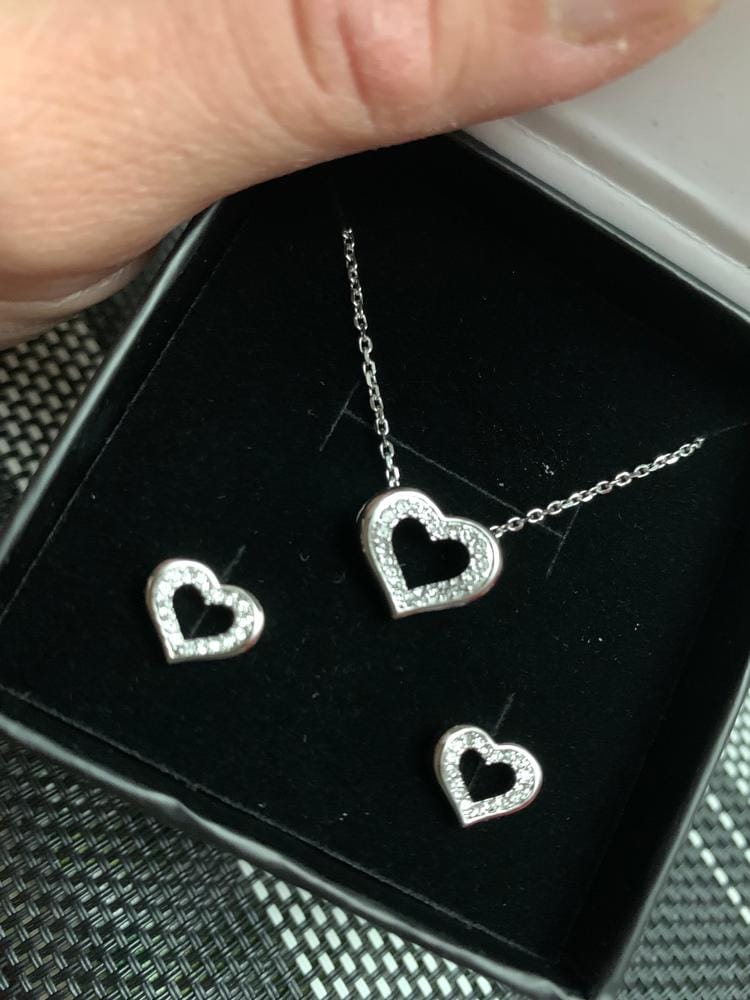 Customer photo review of Dominique 18k White Gold Plated Silver Heart Necklace and Earring Set with Swarovski Crystals