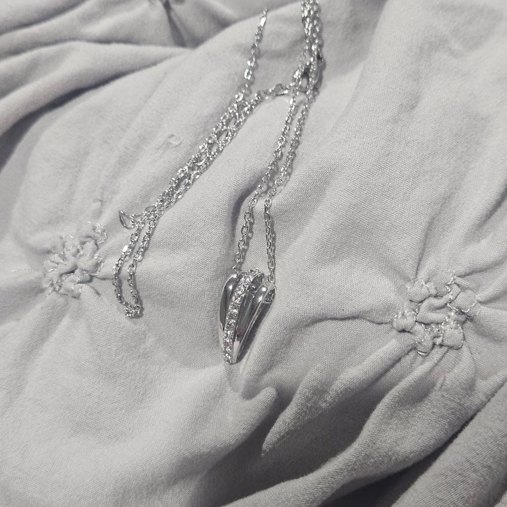 Customer photo review of Bella 18k White Gold Plated Necklace with Swarovski Crystals