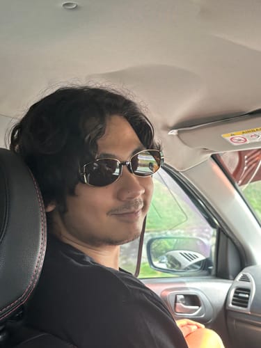 Customer photo review of Zeno Rectangular Framed Sunglasses