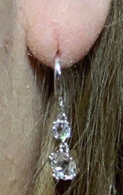 Customer photo review of Betty 18k White Gold Plated Shell Pearl Drop Dangle Earrings with Swarovski Crystals