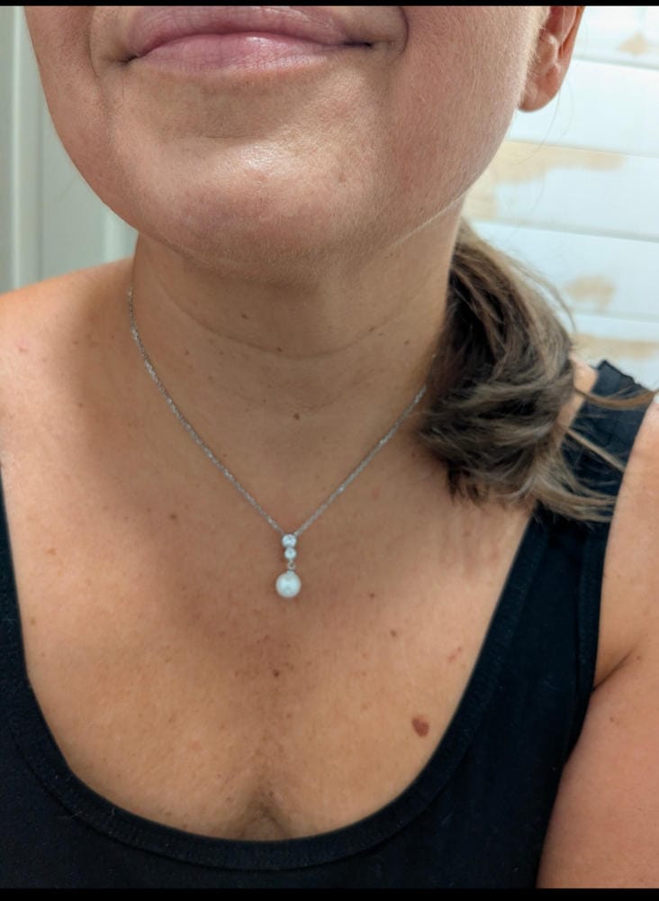 Customer photo review of Genevieve 18k White Gold Plated Pearl Pendant Necklace with Swarovski Crystals
