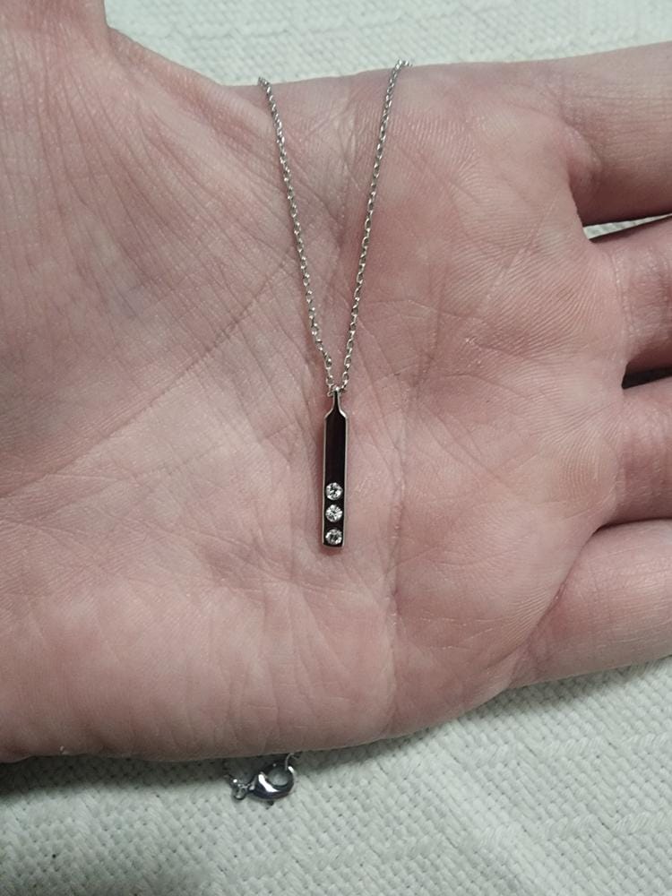 Customer photo review of Tessa 18k White Gold Plated Bar Necklace with Swarovski Crystals