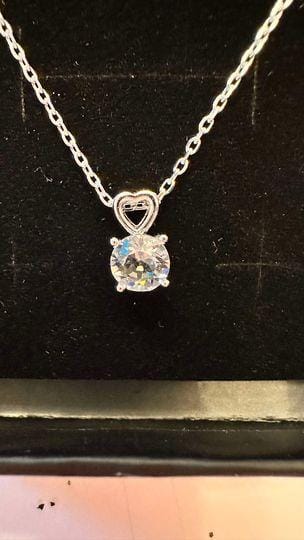 Customer photo review of Marian 18k White Gold Plated Heart Pendant Necklace with Swarovski Crystal