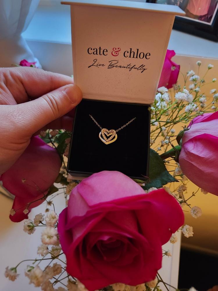 Customer photo review of Cathy 18k White Gold Plated Necklace with Swarovski Crystals