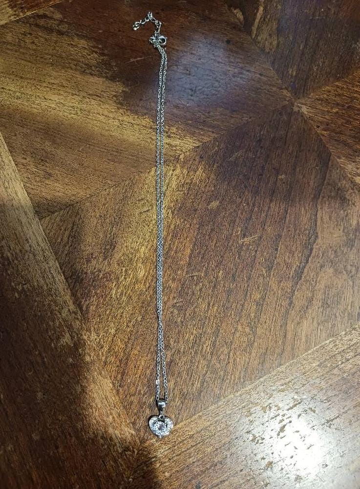 Customer photo review of Amberly 18k White Gold Plated Heart Pendant Necklace with Solitaire Round Cut Swarovski Crystals