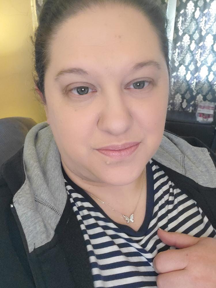 Customer photo review of Yuenen 18k White Gold Plated Butterfly Necklace with Swarovski Crystals & Heartfelt Message for Daughter