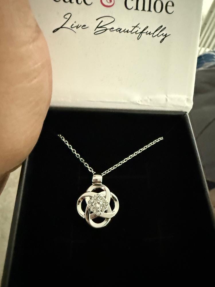 Customer photo review of Nyssa 18k White Gold Plated Flower Pendant Necklace with Swarovski Crystals & Heartfelt Message for Daughter