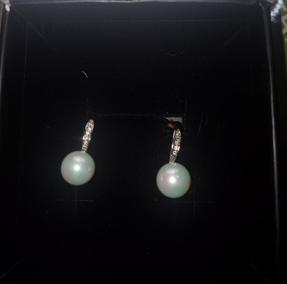 Customer photo review of Ann 18k White Gold Freshwater Pearl Drop Earrings with Swarovski Crystals