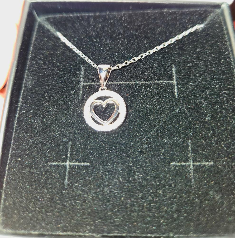 Customer photo review of Khaleesi 18k White Gold Plated Silver Heart Necklace with Swarovski Crystals