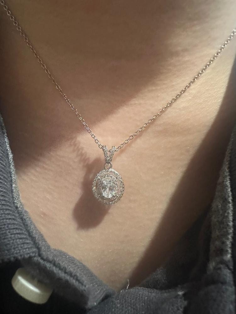 Customer photo review of Zelda 18k White Gold Plated Pendant Necklace with Simulated Diamond Crystals
