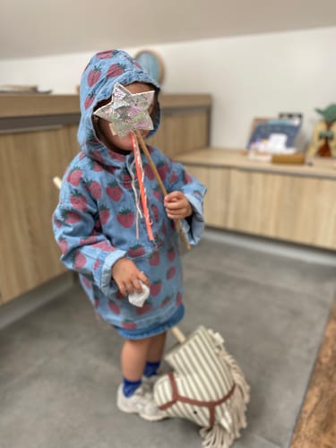 Adelaïde C. review of HOODED STRAWBERRY DENIM JACKET image 1 out of 2