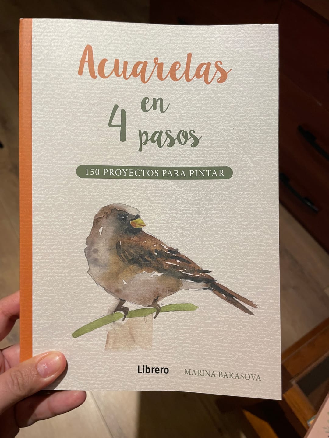 Customer photo review of Acuarelas en 4 Pasos; 150 Proyectos para Pintar - Marina Bakasova